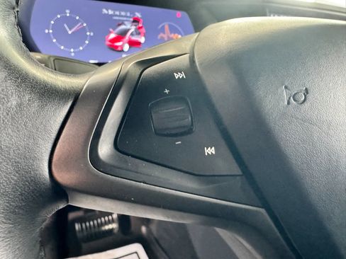Used 2020 Tesla Model X image 23
