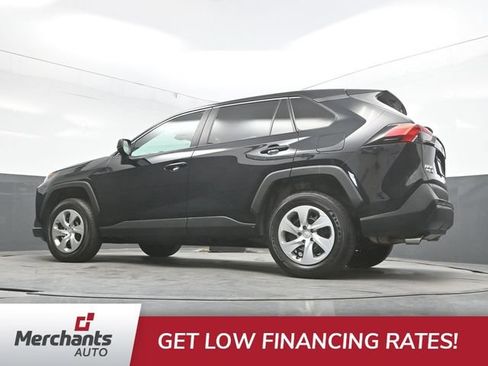 Used 2022 Toyota RAV4 LE w/ Carpet Mat Package (TMS) AWD/4WD image 45