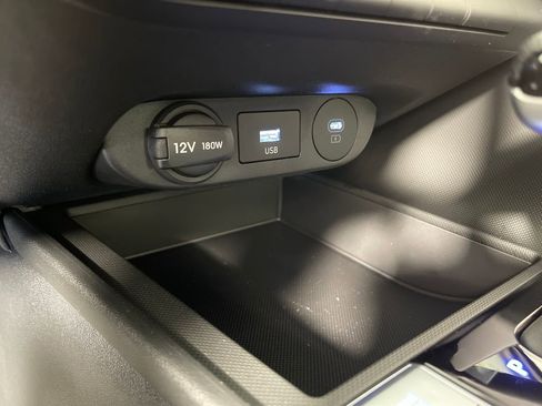 New 2026 Hyundai Elantra SE FWD image 32
