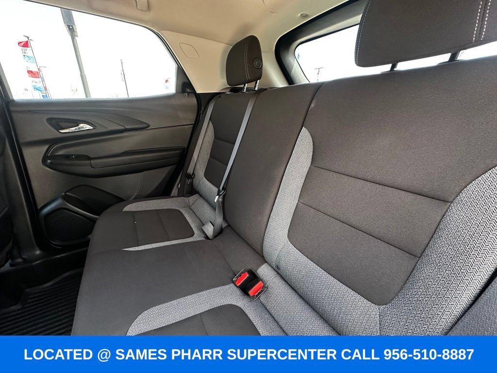 Used 2024 Chevrolet TrailBlazer LT w/ LT Cold Weather Package FWD image 22