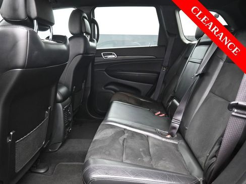 Used 2022 Jeep Grand Cherokee Laredo X image 17