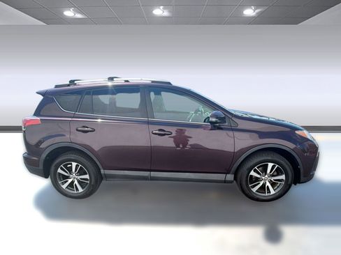 Used 2017 Toyota RAV4 XLE image 8