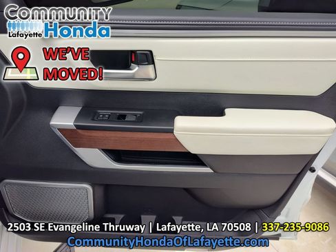 Used 2024 Toyota Sequoia Capstone AWD/4WD image 36