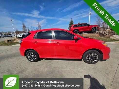 Used 2009 Toyota Matrix Base image 2