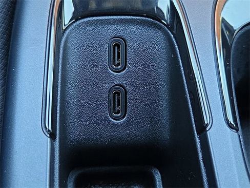 New 2025 Chevrolet Equinox EV RS image 22