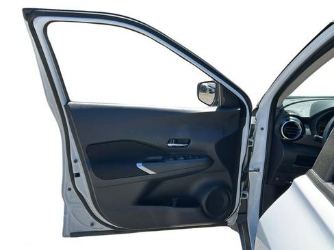 Used 2024 Nissan Kicks SV w/ Interior Electronics Package image 11