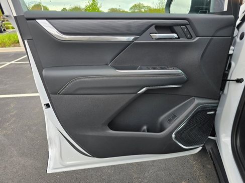 New 2026 GMC Acadia Elevation w/ Black Edition AWD/4WD image 12