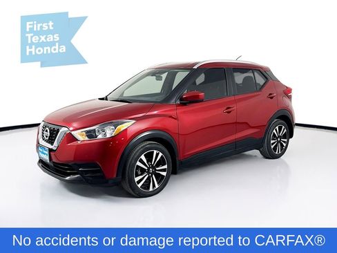 Used 2020 Nissan Kicks SV image 3
