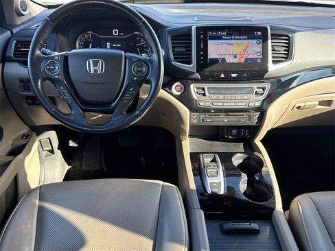 Used 2018 Honda Pilot Elite image 18