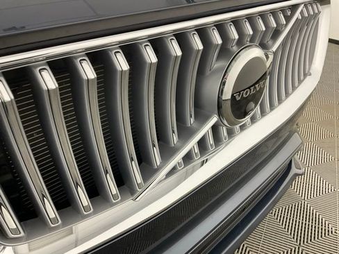 Certified 2024 Volvo XC90 T8 Ultimate w/ Protection Package Premier image 8