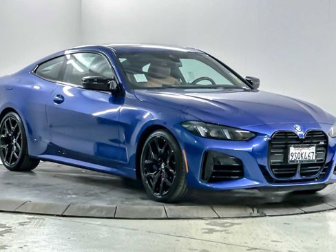 Used 2025 BMW M440i Coupe w/ Premium Package image 9