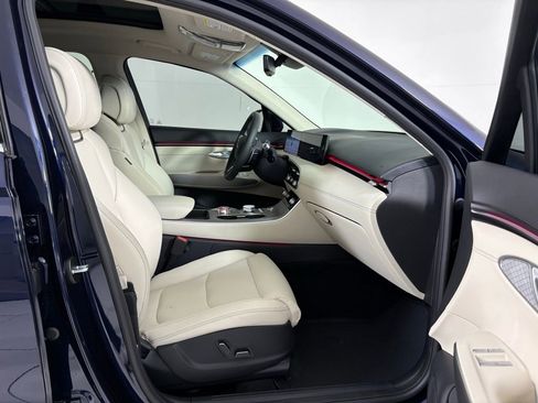 New 2026 Genesis GV70 2.5T Select image 12