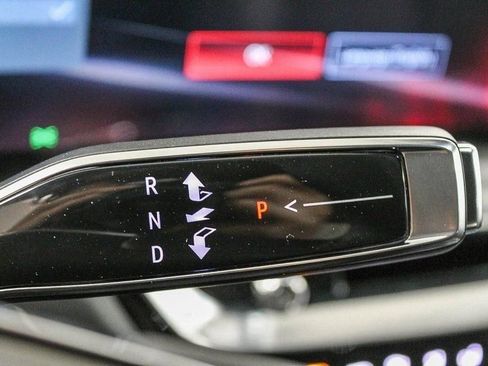 New 2026 Cadillac Lyriq V image 9