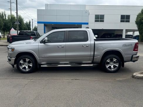 Used 2019 RAM 1500 Laramie AWD/4WD image 4