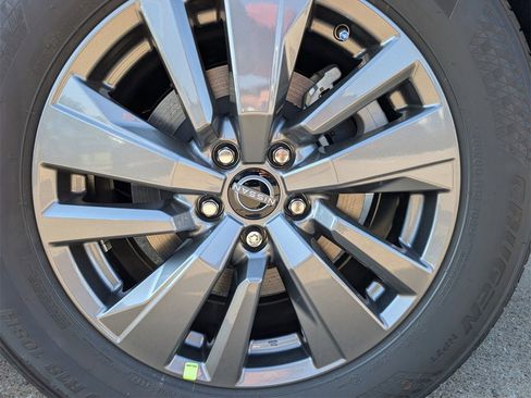 New 2025 Nissan Pathfinder SV w/ Black Appearance Package image 6