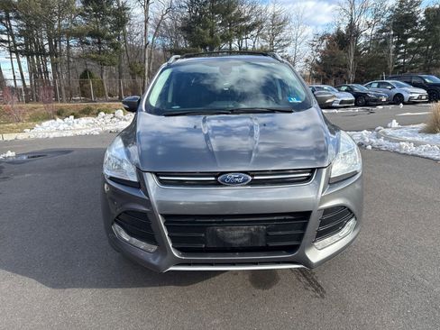 Used 2014 Ford Escape Titanium image 2