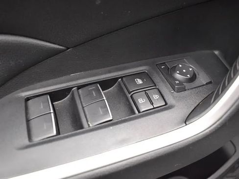 Used 2024 Toyota RAV4 XLE image 21