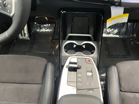 Used 2026 BMW X1 M35i w/ Technology Package image 11