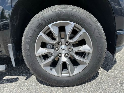 Used 2019 Chevrolet Silverado 1500 RST w/ All-Star Edition RWD image 7
