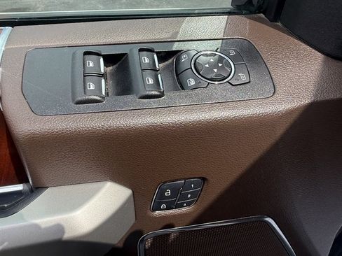 Used 2017 Ford F150 King Ranch w/ Equipment Group 601A Luxury AWD/4WD image 24
