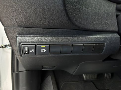 Used 2024 Toyota Corolla SE FWD image 22