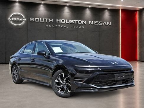 Used 2025 Hyundai Sonata SEL FWD image 1