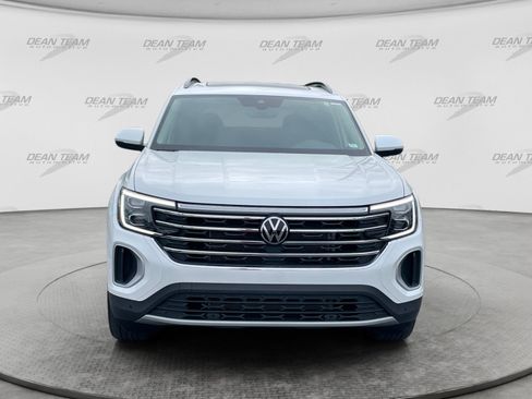 Used 2026 Volkswagen Atlas SE AWD/4WD image 2