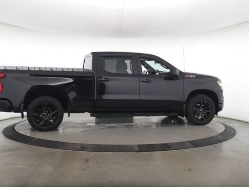 Used 2024 Chevrolet Silverado 1500 RST w/ Z71 Off-Road Package AWD/4WD image 6