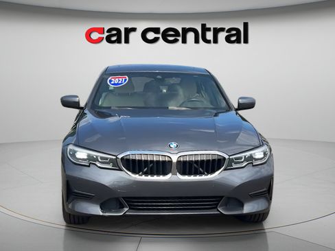 Used 2021 BMW 330i xDrive Sedan w/ Premium Package AWD/4WD image 8