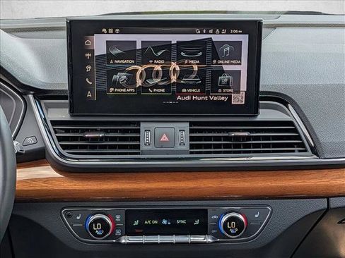 Certified 2024 Audi Q5 e Premium Plus w/ Premium Plus Package AWD/4WD image 15