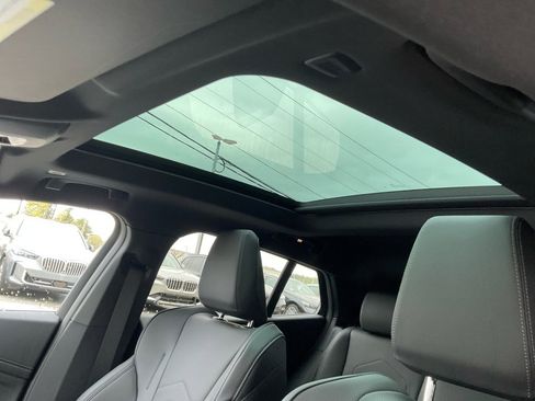 Certified 2025 BMW X2 xDrive28i w/ Technology Package image 21