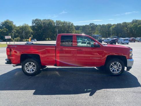 Used 2017 Chevrolet Silverado 1500 LT w/ All Star Edition AWD/4WD image 5