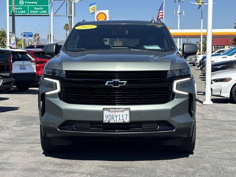 Used 2023 Chevrolet Suburban RST RWD image 2