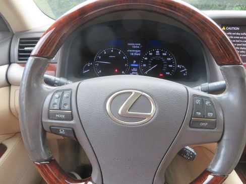 Used 2016 Lexus LS 460 AWD w/ Comfort Package image 13
