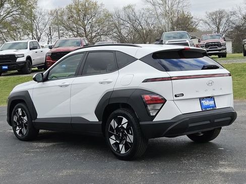 Used 2024 Hyundai Kona SEL w/ Convenience Package image 9