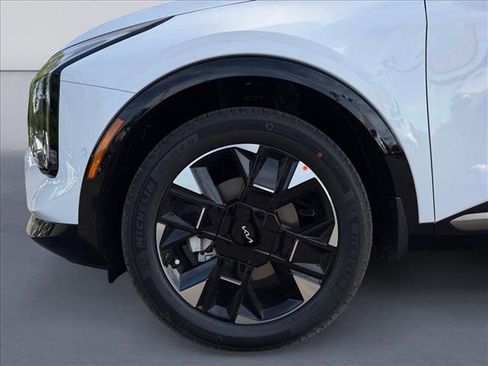 New 2026 Kia Sportage SX AWD/4WD image 9