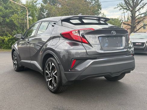 Used 2020 Toyota C-HR XLE image 10