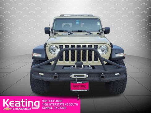 Used 2020 Jeep Gladiator Sport w/ Quick Order Package 24S AWD/4WD image 6