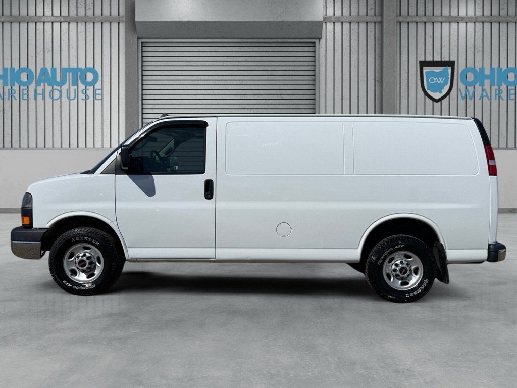 Used 2018 GMC Savana 2500 w/ Driver Convenience Package RWD image 4