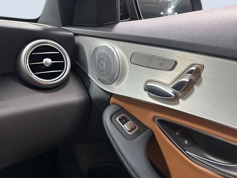 Used 2021 Mercedes-Benz C 300 4MATIC Sedan image 32