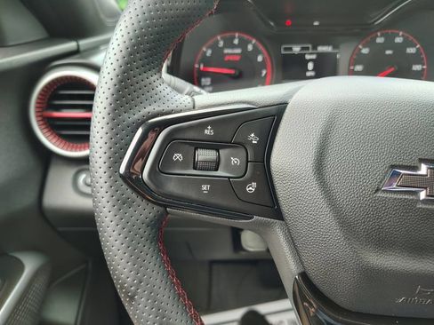 Certified 2024 Chevrolet Trax RS FWD image 22