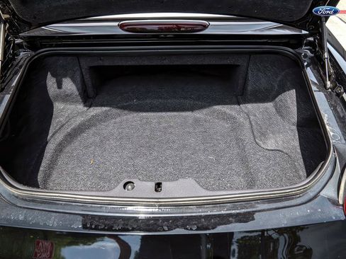 Used 2002 Ford Thunderbird Neiman Marcus image 13