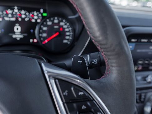 Used 2021 Chevrolet Camaro ZL1 RWD image 32