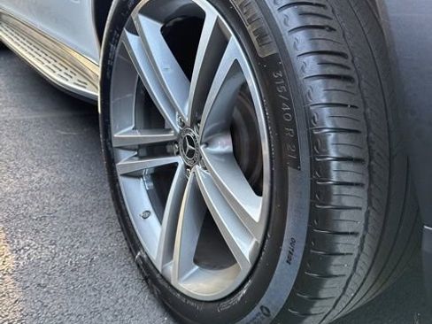 Used 2020 Mercedes-Benz GLE 350 4MATIC image 5
