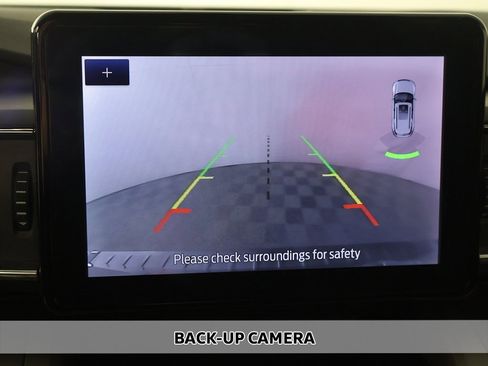 Used 2020 Ford Explorer XLT w/ Equipment Group 202A image 4