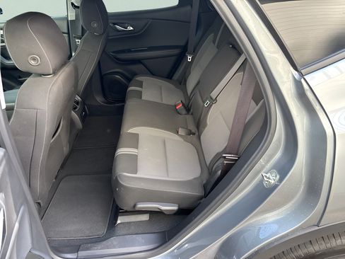 Used 2025 Chevrolet Blazer LT FWD image 10