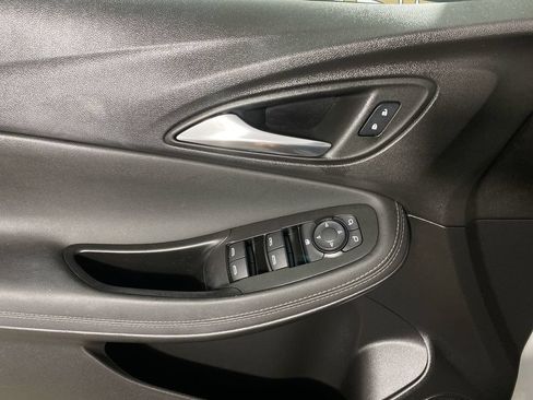 Used 2023 Buick Encore GX Preferred w/ Cold Weather Comfort Package AWD/4WD image 13