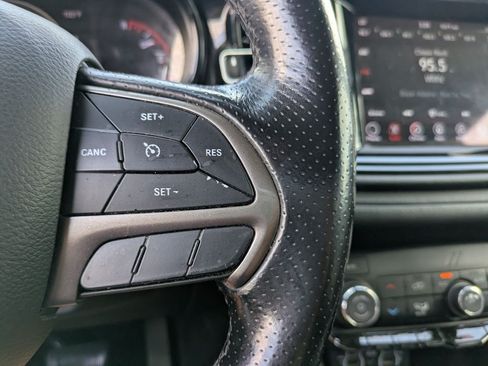 Used 2021 Dodge Durango SXT w/ 3rd Row Seating Group RWD image 25