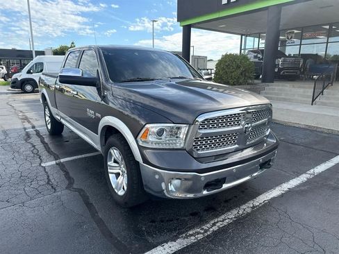 Used 2015 RAM 1500 Laramie AWD/4WD image 2
