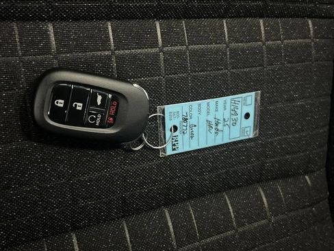 Used 2025 Honda HR-V Sport image 76